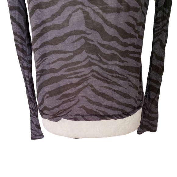 Rails Sully Gray & Black Tiger Striped Print Long Sleeve Tee - XS - Picture 9 of 11